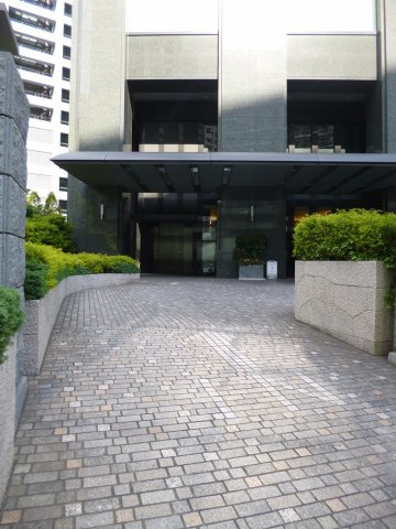 ラ・トゥール千代田のエントランス