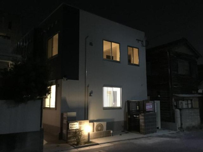 【外観】 | ＣｏｎｆｏｒｔｉｎｏⅢ（コンフォルティーノスリー） | 外観写真（夜）