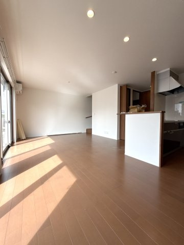 【居間・リビング】 | SUNSET MALL C