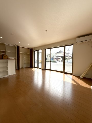 【居間・リビング】 | SUNSET MALL C