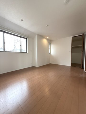 【寝室】 | SUNSET MALL D