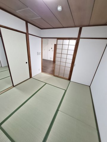 パークサイド武庫川の和室