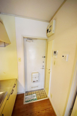 【玄関】ウエストヒルズ