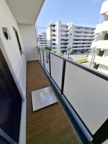 GROOVE上甲子園レジデンスのバルコニー