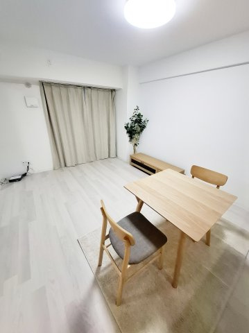 GROOVE上甲子園レジデンスの居間・リビング|家具イメージ