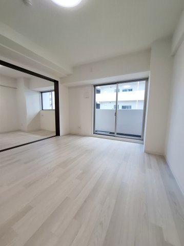 GROOVE上甲子園レジデンスの居間・リビング