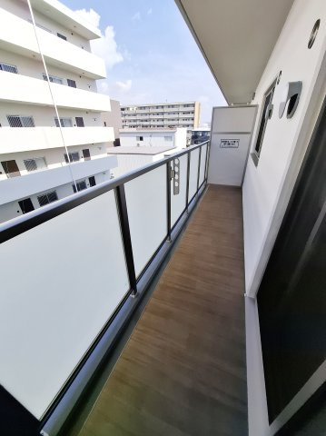 GROOVE上甲子園レジデンスのバルコニー