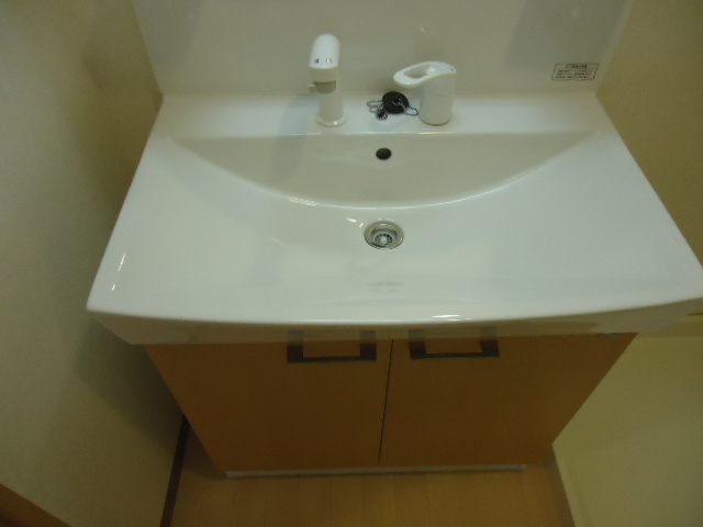 アンジュー　壱号館の洗面所|洗髪洗面化粧台