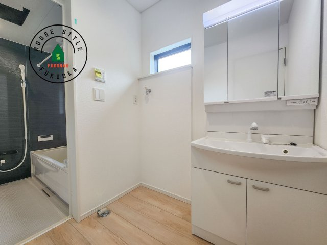 福津市西福間3丁目第6-2棟(2号棟)の脱衣所|脱衣所、洗面所は小さなプライベートスペース。歯磨き、洗顔と毎日施す個人空間。