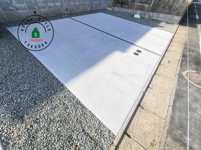 福岡市東区高美台1丁目第3-1棟（1号棟）の駐車場|広々した駐車場になります。3台並列駐車となります。