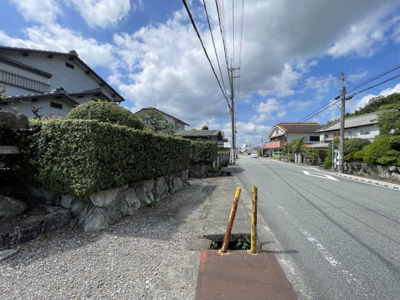 【前面道路含む現地写真】 | 東岡屋 中古戸建