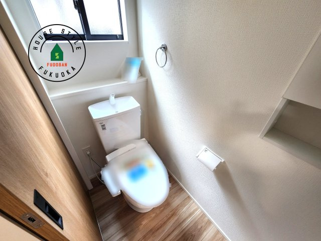 福岡市東区奈多1丁目第3-1棟（1号棟）のトイレ|温水洗浄便座を完備しております。2ヶ所にトイレがあるのは朝の慌ただしい時間も安心です。