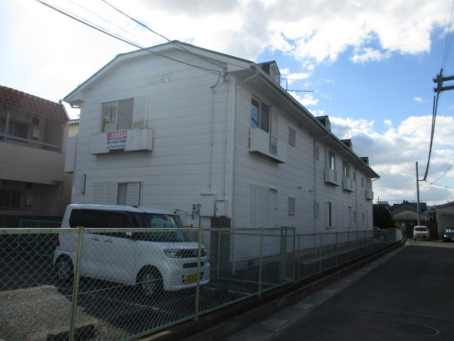 ルミエールいかるがの外観