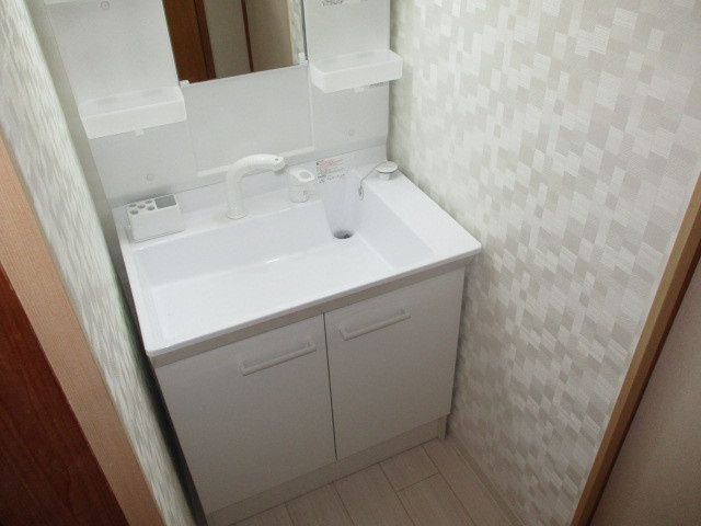 生駒郡斑鳩町神南５丁目の一戸建ての洗面所