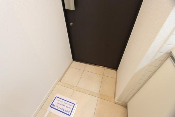 グランアセット自由が丘の玄関