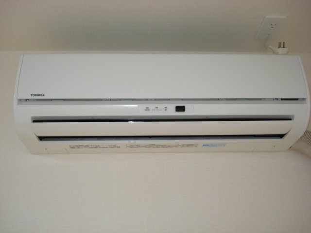 クレシアハウス大泉の設備|エアコン