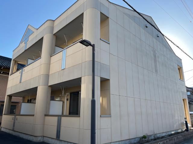 クレシアハウス大泉の外観|外観写真（昼）