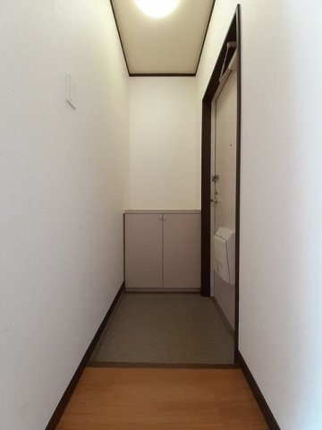 ガーデンヒルズの玄関|毎日通る玄関はこちらです