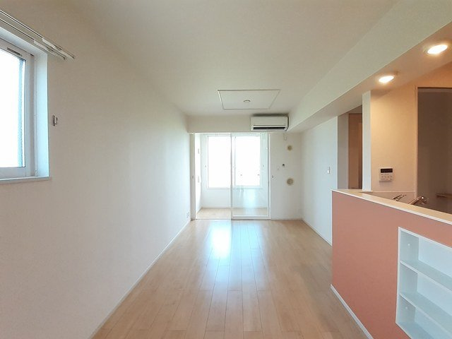 ドムス・ウィスタリアⅢの居間・リビング|使いやすいリビングです