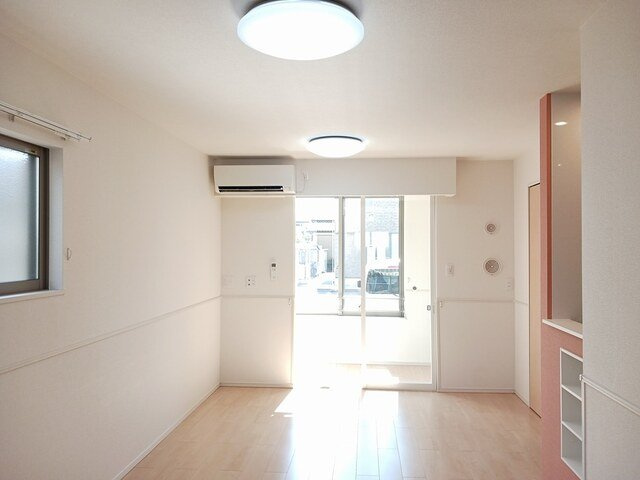 ロハス　Ⅲの居間・リビング|ゆったり過ごせるリビングです