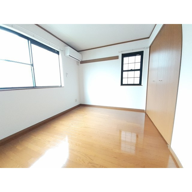 メニープログレスの居間・リビング