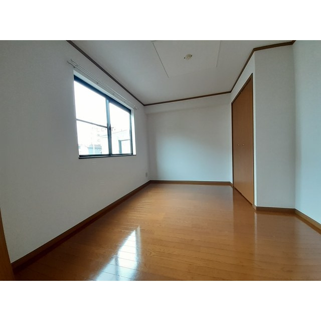 メニープログレスの居間・リビング