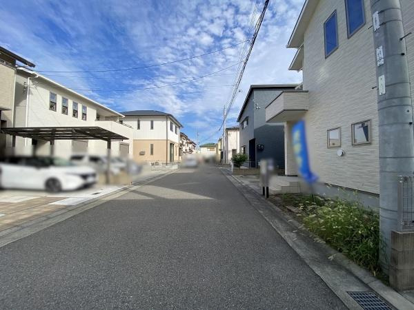 【前面道路含む現地写真】 | 西区玉津町今津　中古戸建