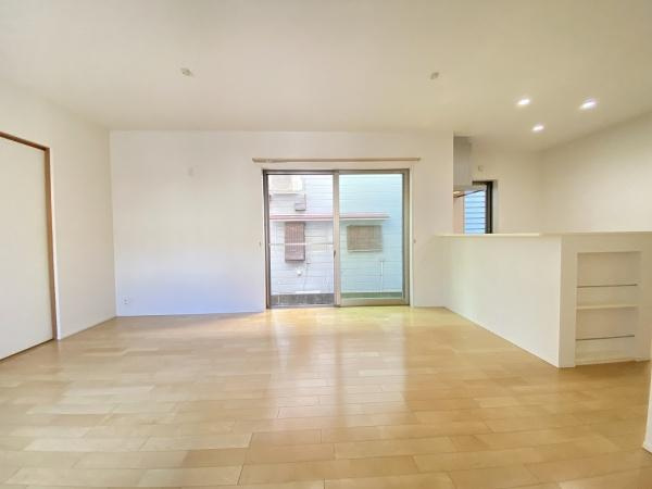 【居間・リビング】 | 西区玉津町今津　中古戸建