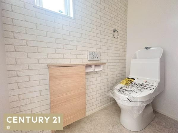 タマタウン岩出駅前2　新築戸建　1号棟のトイレ