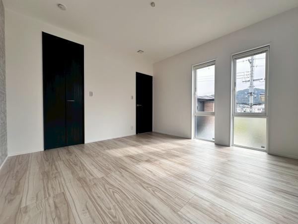 タマタウン岩出駅前2　新築戸建　4号棟の洋室