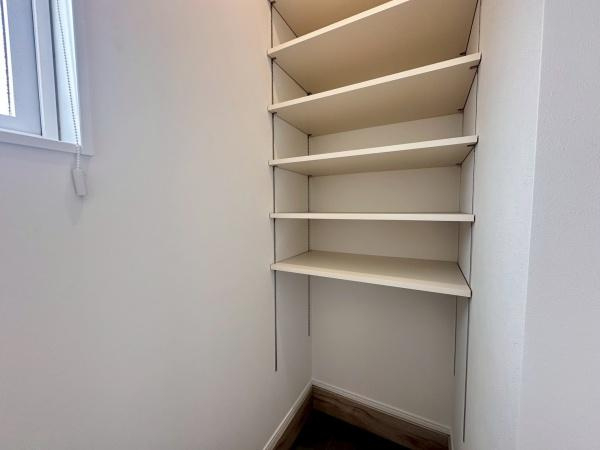 タマタウン岩出駅前2　新築戸建　4号棟の収納