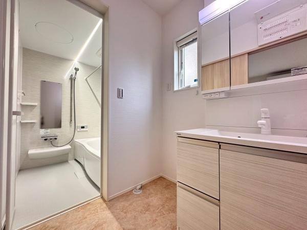 タマタウン府中2　新築戸建　1号棟の独立洗面台