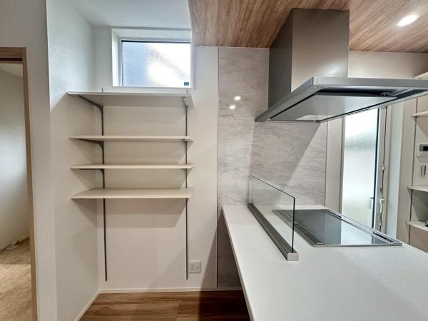 タマタウン府中2　新築戸建　1号棟の居間・リビング