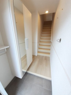 【玄関】 | クレールかめうら