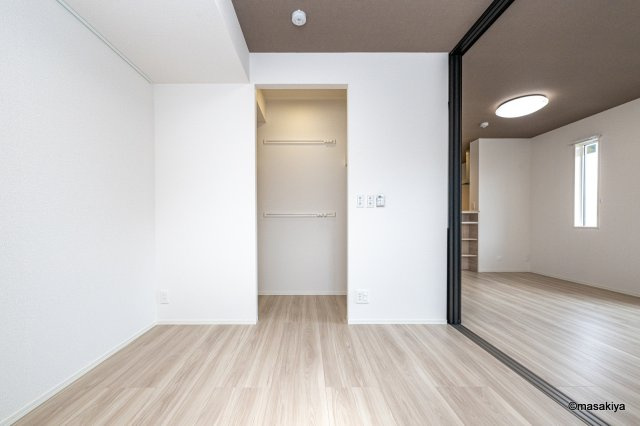 トリシア東和田　E（東）棟の洋室|写真は同じ建築会社の近い間取りの物です。参考にご覧下さい。