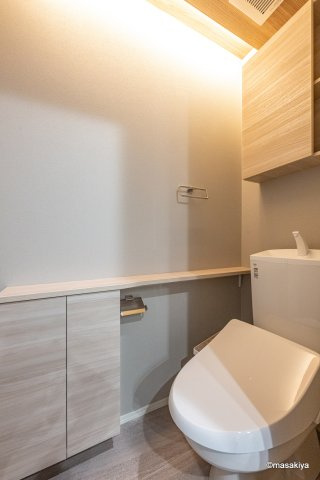 トリシア東和田　E（東）棟のトイレ|写真は同じ建築会社の近い間取りの物です。参考にご覧下さい。