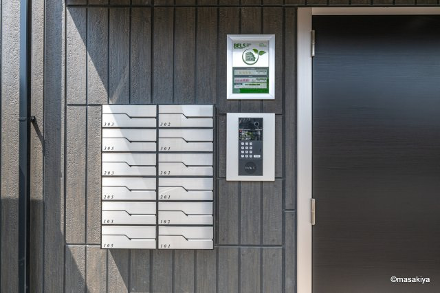 トリシア東和田　W（西）棟のエントランス|写真は同じ建築会社の近い間取りの物です。参考にご覧下さい。