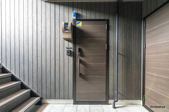 トリシア東和田　W（西）棟のエントランス|写真は同じ建築会社の近い間取りの物です。参考にご覧下さい。