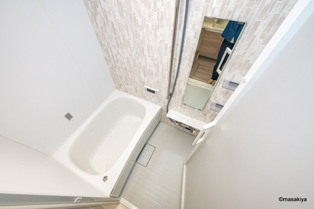 トリシア東和田　W（西）棟の浴室|写真は同じ建築会社の近い間取りの物です。参考にご覧下さい。