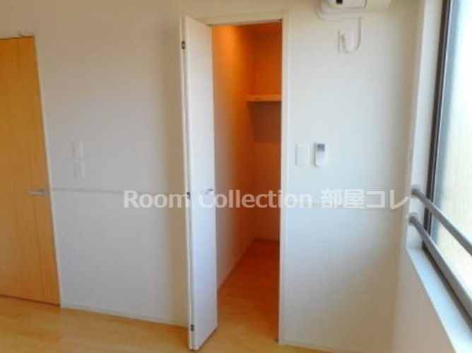 アザレアＢの収納