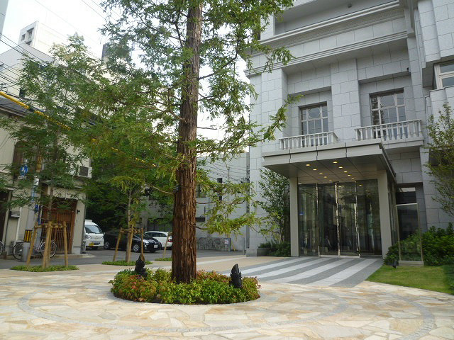 ライオンズタワー神戸元町のエントランス