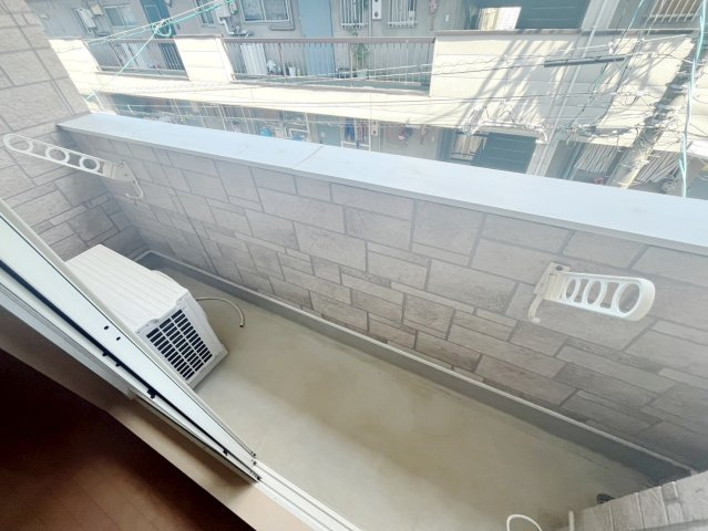 安芸郡海田町大立町のアパートのバルコニー