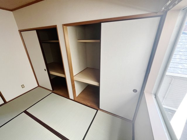 安芸郡海田町大立町のアパートの収納