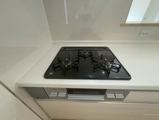 ♥♥南風原町宮平第3-1号棟（全2棟）のキッチン|キッチンでお料理をお楽しみください