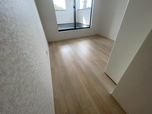 ♥♥南風原町宮平第3-1号棟（全2棟）の洋室|広々とした洋室です