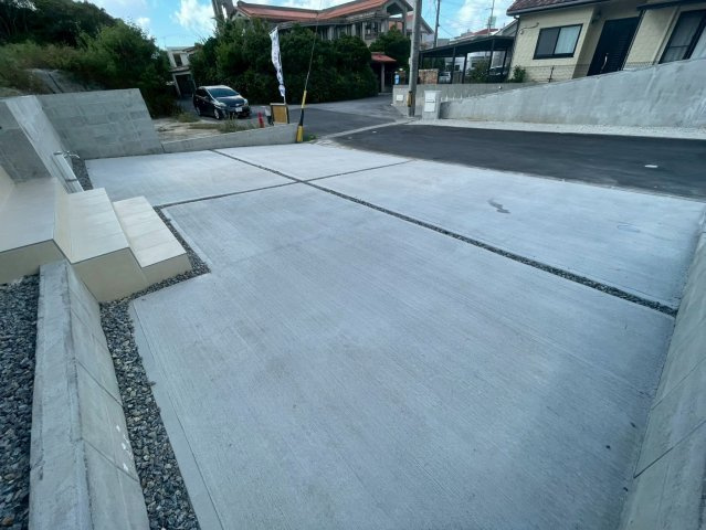 ♥♥南風原町宮平第3-1号棟（全2棟）の前面道路含む現地写真|前面道路含む現地写真です