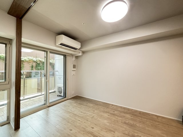 プラウドタワー亀戸クロスゲートタワーの居間・リビング