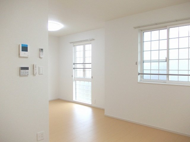 サンセール　ヤマビコの居間・リビング