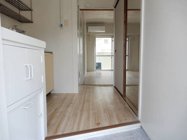 ビレッジハウス中野1号棟の玄関|ビレッジハウスの同一物件・同一タイプの間取りの写真です