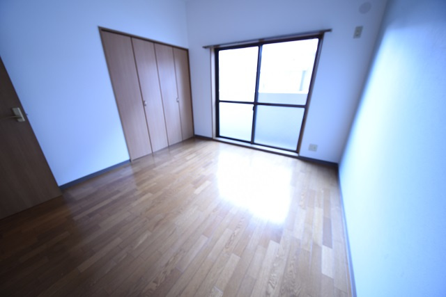 コンフォート野間の洋室